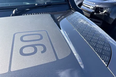 BM25JFU Land Rover Defender 90 3.0 D250 MHEV X-Dynamic SE Hard Top SUV 3dr Diesel Auto 4WD SWB Euro 6 (s/s) (250 ps) Thumbnail #29