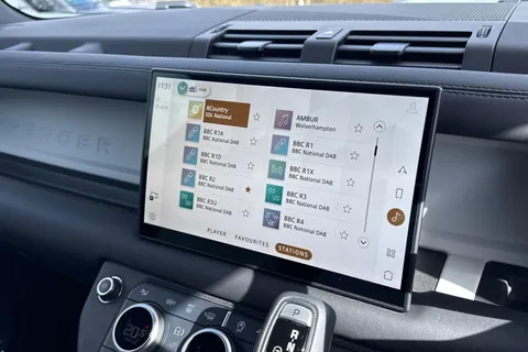 BM25JFU Land Rover Defender 90 3.0 D250 MHEV X-Dynamic SE Hard Top SUV 3dr Diesel Auto 4WD SWB Euro 6 (s/s) (250 ps) Thumbnail #36