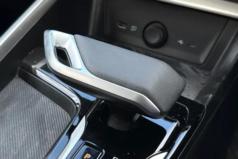 SC25ZNH MG Mg Zs 1.5 Hybrid+ SE Auto Euro 6 (s/s) 5dr Thumbnail #46