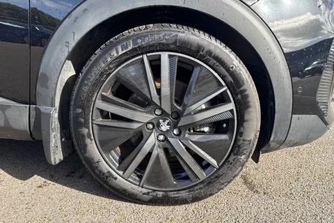 KV22UVM PEUGEOT 3008 1.6 13.2kWh GT Premium e-EAT Euro 6 (s/s) 5dr Thumbnail #11