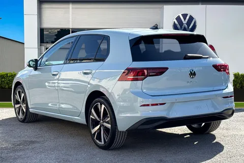  Volkswagen Golf 2.0 TDI Match Euro 6 (s/s) 5dr Thumbnail #3