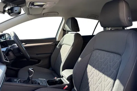  Volkswagen Golf 2.0 TDI Match Euro 6 (s/s) 5dr Thumbnail #16