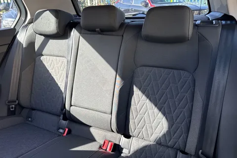  Volkswagen Golf 2.0 TDI Match Euro 6 (s/s) 5dr Thumbnail #19