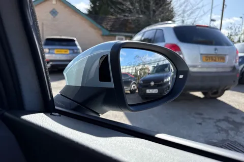  Volkswagen Golf 2.0 TDI Match Euro 6 (s/s) 5dr Thumbnail #37