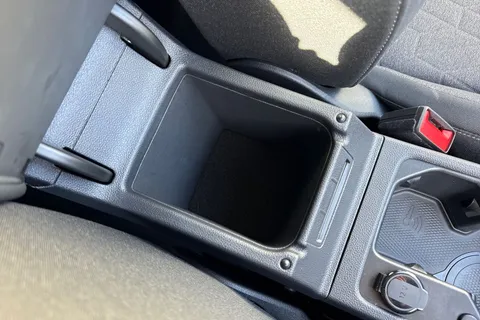  Volkswagen Golf 2.0 TDI Match Euro 6 (s/s) 5dr Thumbnail #40