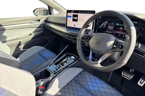  Volkswagen Golf 2.0 TSI R Black Edition DSG 4Motion Euro 6 (s/s) 5dr Thumbnail #14