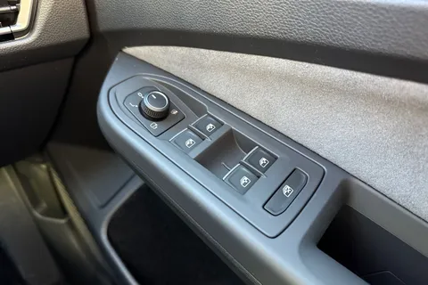  Volkswagen Golf 2.0 TSI R Black Edition DSG 4Motion Euro 6 (s/s) 5dr Thumbnail #21