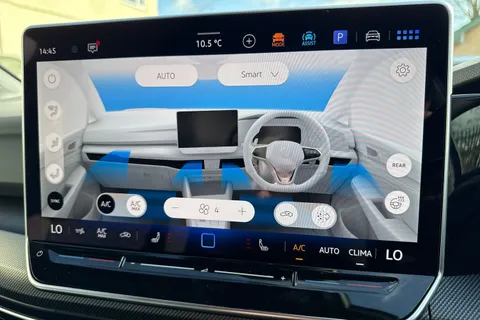  Volkswagen Golf 2.0 TSI R Black Edition DSG 4Motion Euro 6 (s/s) 5dr Thumbnail #22