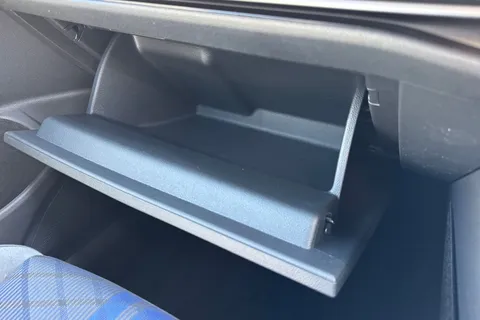  Volkswagen Golf 2.0 TSI R Black Edition DSG 4Motion Euro 6 (s/s) 5dr Thumbnail #42