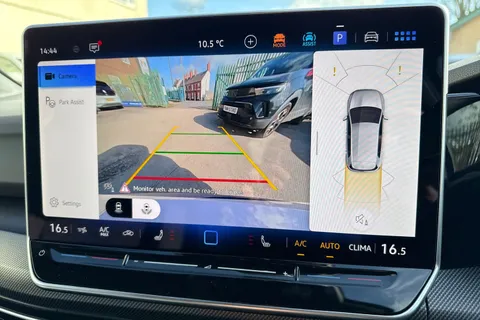  Volkswagen Golf 2.0 TSI R Black Edition DSG 4Motion Euro 6 (s/s) 5dr Thumbnail #45