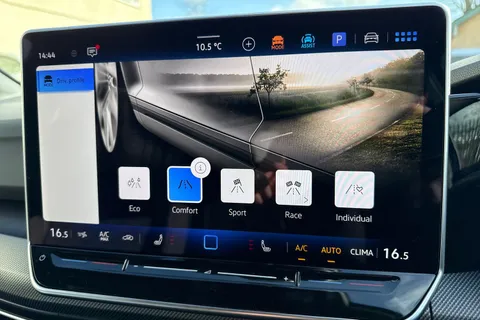  Volkswagen Golf 2.0 TSI R Black Edition DSG 4Motion Euro 6 (s/s) 5dr Thumbnail #46