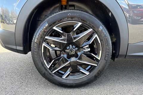 10 of 66 for PEUGEOT 3008 1.2 HYBRID Allure e-DSC6 Euro 6 (s/s) 5dr