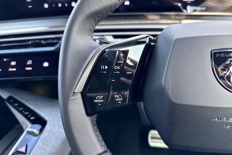 38 of 66 for PEUGEOT 3008 1.2 HYBRID Allure e-DSC6 Euro 6 (s/s) 5dr