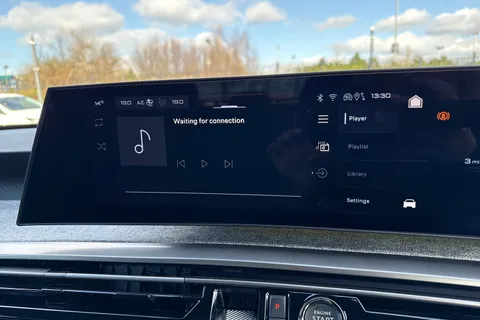 46 of 66 for PEUGEOT 3008 1.2 HYBRID Allure e-DSC6 Euro 6 (s/s) 5dr