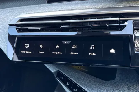 55 of 66 for PEUGEOT 3008 1.2 HYBRID Allure e-DSC6 Euro 6 (s/s) 5dr