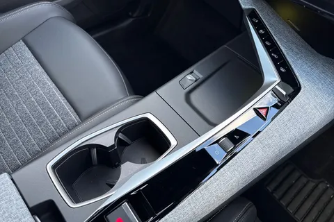 57 of 66 for PEUGEOT 3008 1.2 HYBRID Allure e-DSC6 Euro 6 (s/s) 5dr