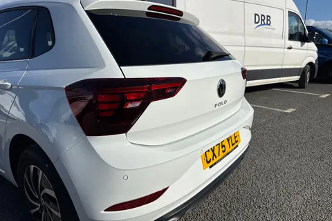 CX75YLE Volkswagen Polo 1.0 Life 5dr ⭐Front & Rear Parking sensors, Heated seats, Rear tinted glas Thumbnail #8