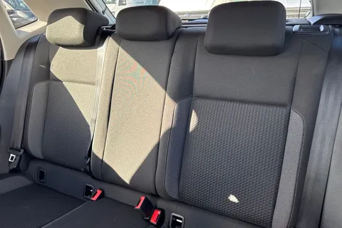 CX75YLE Volkswagen Polo 1.0 Life 5dr ⭐Front & Rear Parking sensors, Heated seats, Rear tinted glas Thumbnail #19