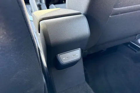 CX75YLE Volkswagen Polo 1.0 Life 5dr ⭐Front & Rear Parking sensors, Heated seats, Rear tinted glas Thumbnail #34