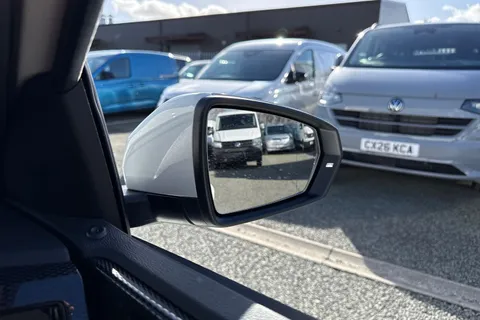 CX75YLE Volkswagen Polo 1.0 Life 5dr ⭐Front & Rear Parking sensors, Heated seats, Rear tinted glas Thumbnail #36