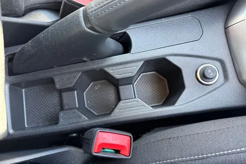 CX75YLE Volkswagen Polo 1.0 Life 5dr ⭐Front & Rear Parking sensors, Heated seats, Rear tinted glas Thumbnail #38