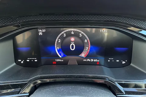 CX75YLE Volkswagen Polo 1.0 Life 5dr ⭐Front & Rear Parking sensors, Heated seats, Rear tinted glas Thumbnail #41