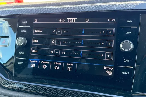 CX75YLE Volkswagen Polo 1.0 Life 5dr ⭐Front & Rear Parking sensors, Heated seats, Rear tinted glas Thumbnail #52