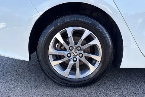 WU20RKA Toyota Prius 1.8 VVT 8.8kWh Business Edition Plus CVT Euro 6 (s/s) 5dr Thumbnail #12