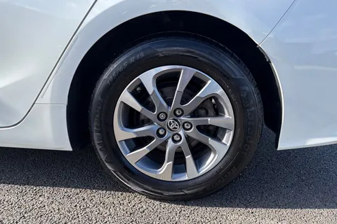 WU20RKA Toyota Prius 1.8 VVT 8.8kWh Business Edition Plus CVT Euro 6 (s/s) 5dr Thumbnail #13