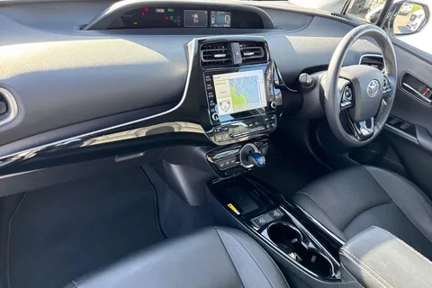 WU20RKA Toyota Prius 1.8 VVT 8.8kWh Business Edition Plus CVT Euro 6 (s/s) 5dr Thumbnail #16