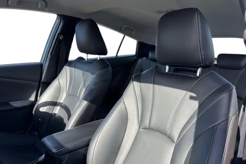 WU20RKA Toyota Prius 1.8 VVT 8.8kWh Business Edition Plus CVT Euro 6 (s/s) 5dr Thumbnail #17