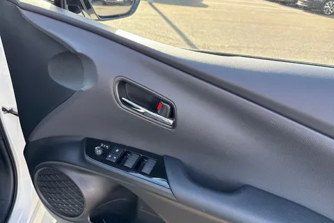 WU20RKA Toyota Prius 1.8 VVT 8.8kWh Business Edition Plus CVT Euro 6 (s/s) 5dr Thumbnail #22