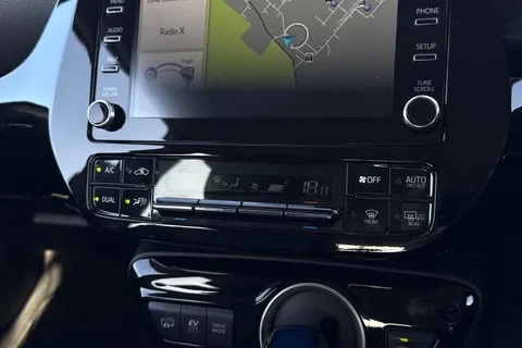 WU20RKA Toyota Prius 1.8 VVT 8.8kWh Business Edition Plus CVT Euro 6 (s/s) 5dr Thumbnail #23