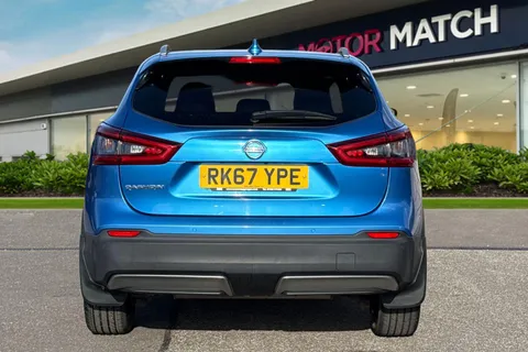 4 of 67 for Nissan Qashqai 1.2 DIG-T Tekna XTRON Euro 6 (s/s) 5dr