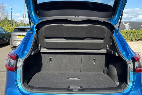 7 of 67 for Nissan Qashqai 1.2 DIG-T Tekna XTRON Euro 6 (s/s) 5dr