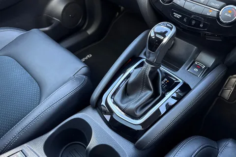 23 of 67 for Nissan Qashqai 1.2 DIG-T Tekna XTRON Euro 6 (s/s) 5dr