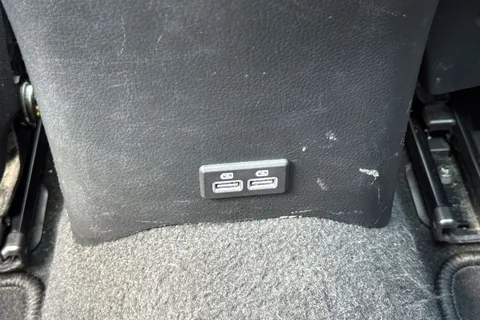 34 of 67 for Nissan Qashqai 1.2 DIG-T Tekna XTRON Euro 6 (s/s) 5dr