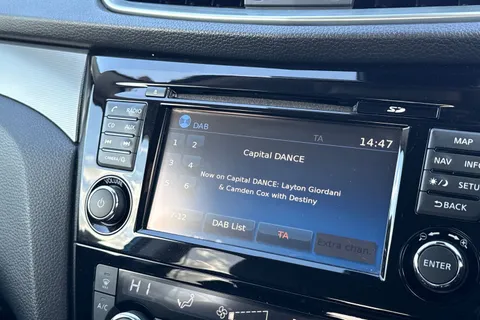 44 of 67 for Nissan Qashqai 1.2 DIG-T Tekna XTRON Euro 6 (s/s) 5dr