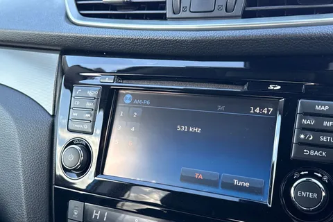 46 of 67 for Nissan Qashqai 1.2 DIG-T Tekna XTRON Euro 6 (s/s) 5dr