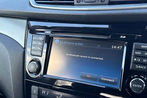 48 of 67 for Nissan Qashqai 1.2 DIG-T Tekna XTRON Euro 6 (s/s) 5dr