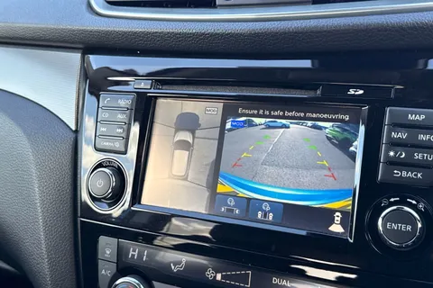 53 of 67 for Nissan Qashqai 1.2 DIG-T Tekna XTRON Euro 6 (s/s) 5dr