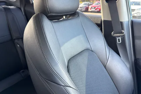 60 of 67 for Nissan Qashqai 1.2 DIG-T Tekna XTRON Euro 6 (s/s) 5dr