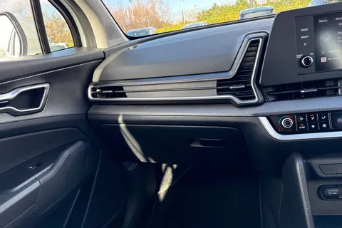 DC72FOJ Kia Sportage 1.6 T-GDi 2 Euro 6 (s/s) 5dr Thumbnail #16