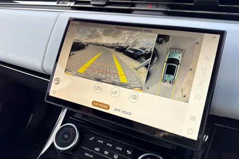 FE23TLU Land Rover Range Rover Sport 3.0 D300 Dynamic SE 5dr Thumbnail #12