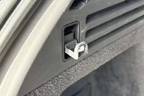 FE23TLU Land Rover Range Rover Sport 3.0 D300 Dynamic SE 5dr Thumbnail #27