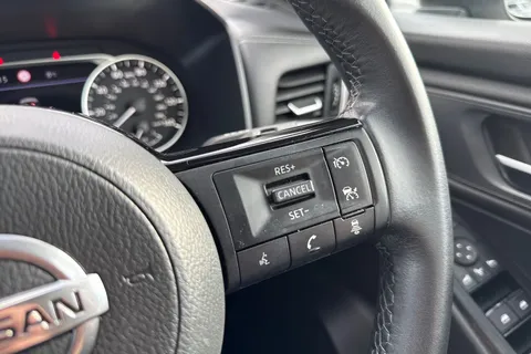 YB22KNS Nissan Qashqai 1.3 DIG-T MHEV Acenta Premium Euro 6 (s/s) 5dr Thumbnail #33