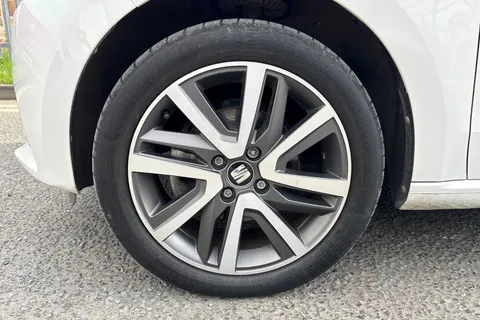 DK71WXF SEAT Mii 36.8kWh Auto 5dr Thumbnail #10