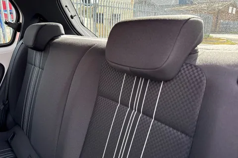 DK71WXF SEAT Mii 36.8kWh Auto 5dr Thumbnail #19