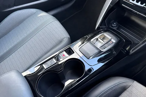 CY23BSV PEUGEOT 208 1.2 PureTech Allure Premium + EAT Euro 6 (s/s) 5dr Thumbnail #24