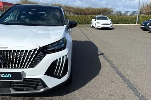 KW25YOG PEUGEOT 2008 1.2 HYBRID GT e-DSC6 Euro 6 (s/s) 5dr Thumbnail #26